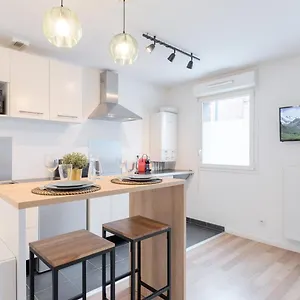  Appartement Wazemmes - Functional With Parking Space! Frankrijk